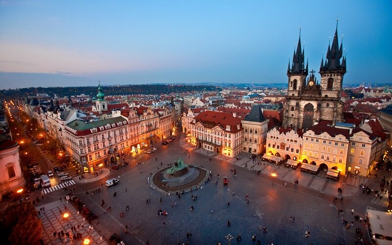 Центральная площадь в Праге