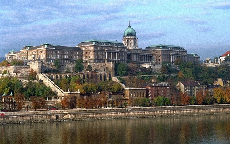осмотр Будайской крепости в Будапеште