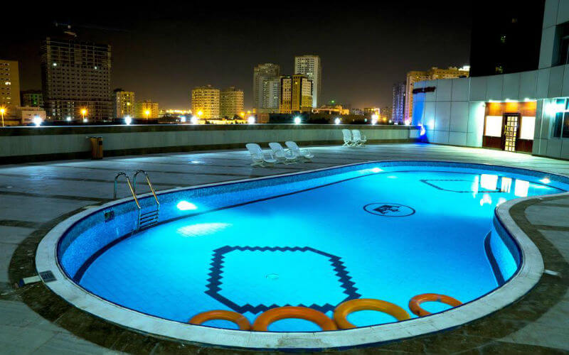 Бассейн в Crown Palace Hotel 3*, Аджман, ОАЭ