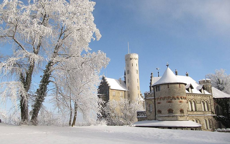 крепость Лихтенштайн или замок спящей красавицы