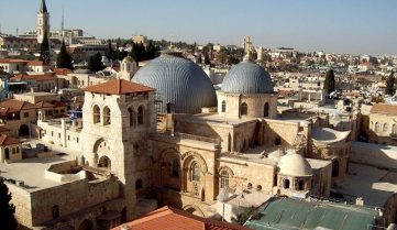 Иерусалим не пускает туристов в Храм Гроба Господня